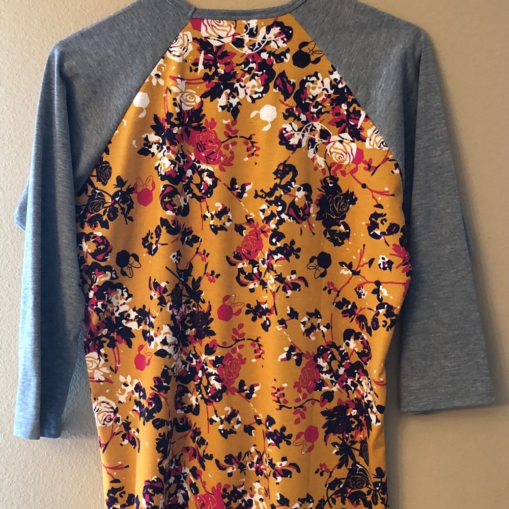 LuLaRoe x Disney Randy Raglan Tee - Picture 4 of 4
